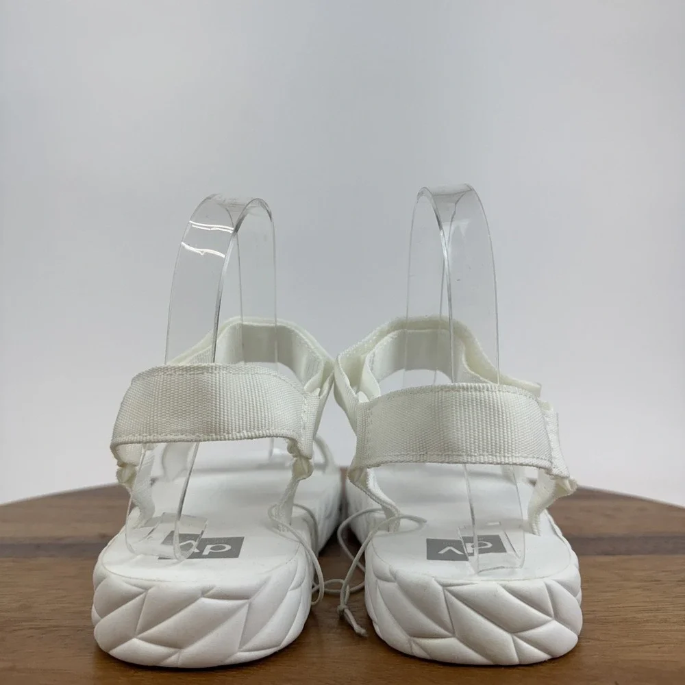 New NWOB Big Kids Dolce Vita Zaidey Strappy Platform White‎ Sandals Size 5 Y